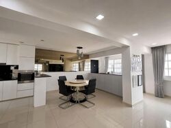 Blk 708 Jurong West Street 71 (Jurong West), HDB Executive #574905921